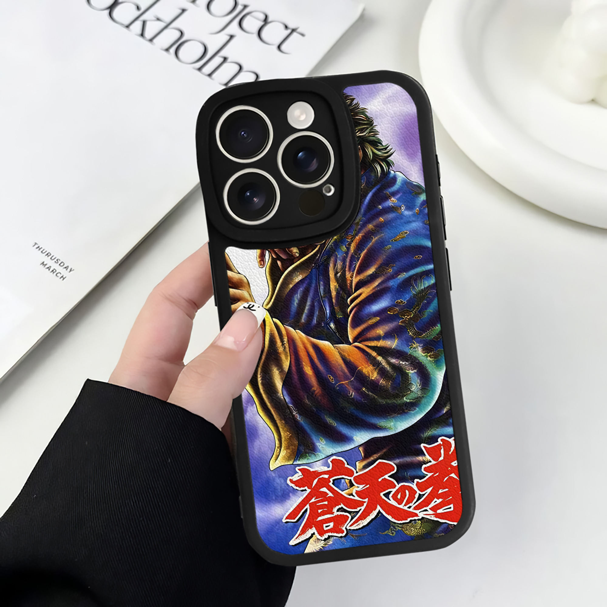 （画像用） 北斗の拳 Fist of the North Star 【iPhone 16シリーズ対応】シリコンスマホケース（レザー調） 材質：シリコン